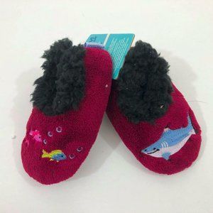 NWT Baby Snoozies Shark & Fish Slippers Burgundy